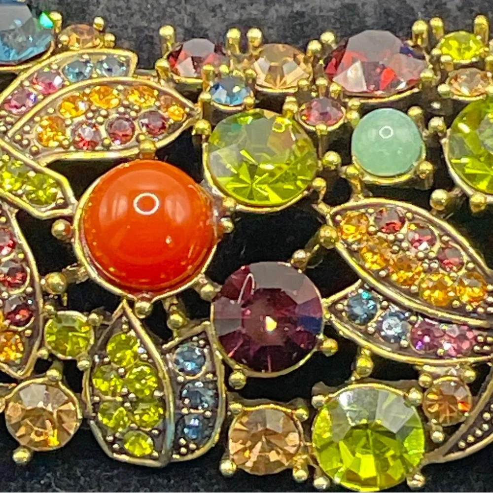 HEIDI DAUS Fantasy in Flight Crystal Dragonfly Collar Necklace Pierced Earrings